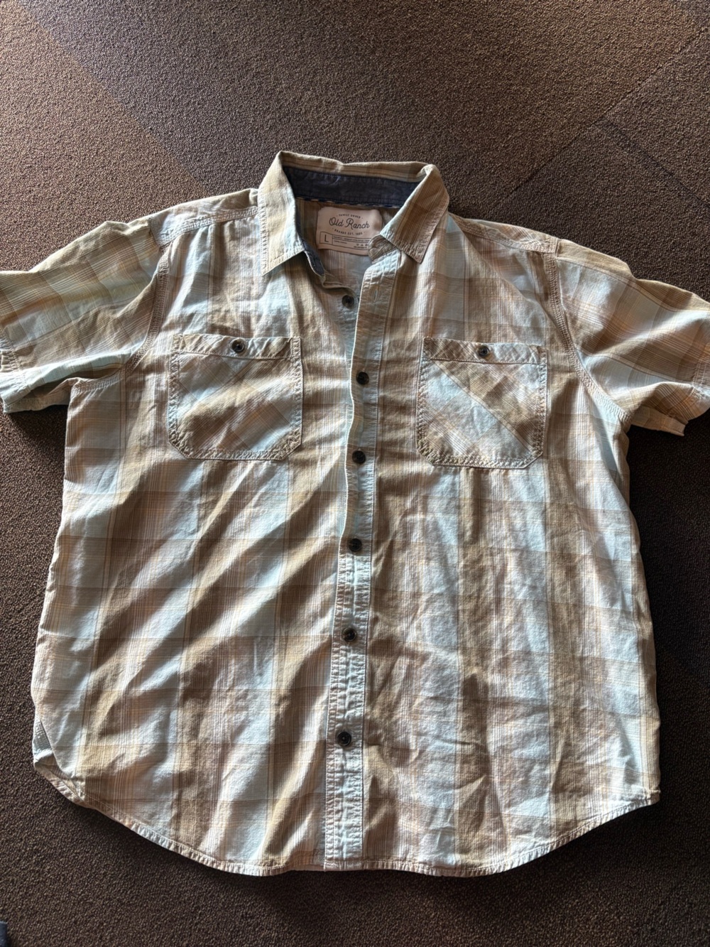 Short-Sleeve Plaid Button-Down Shirt in Light Beige